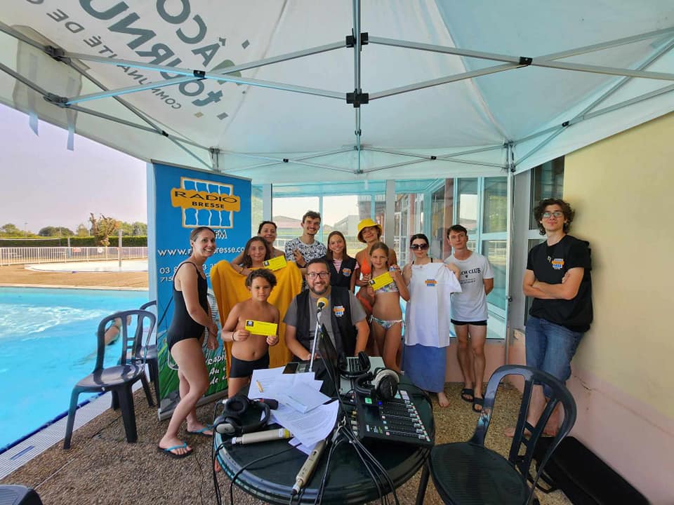 Emissions en direct de la piscine de Tournus